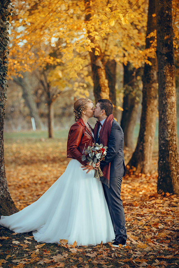 photos de couple de mariés à la Grange aux Ormes