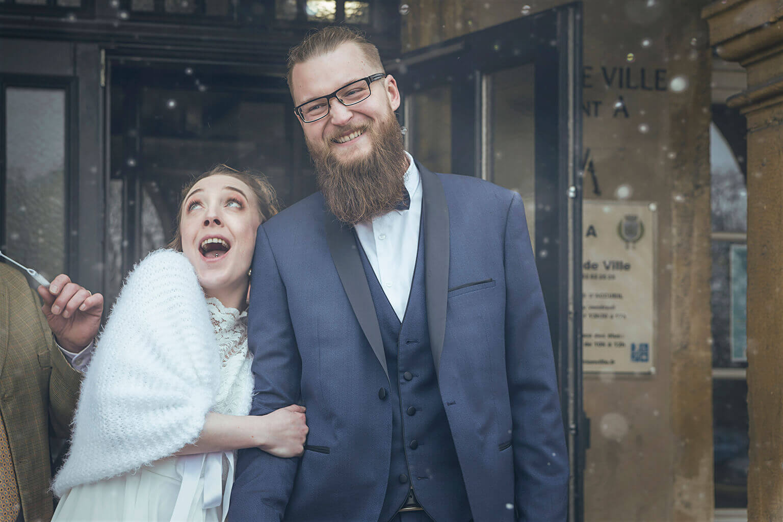 photo mariage fun sortie de mairie